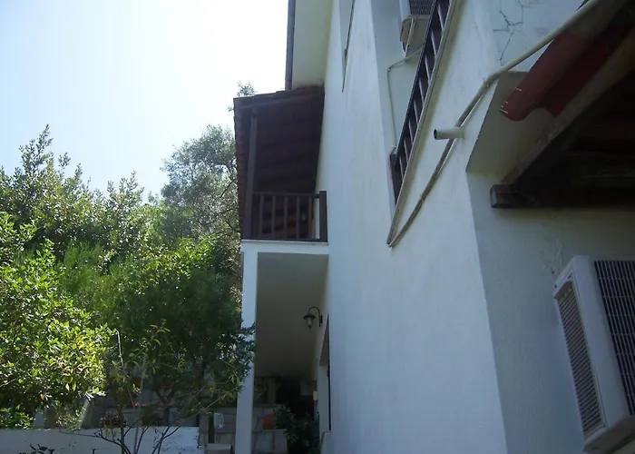 Milina Apartments