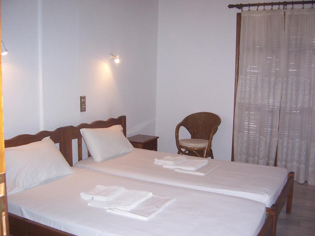 Milina Apartments * Milína
